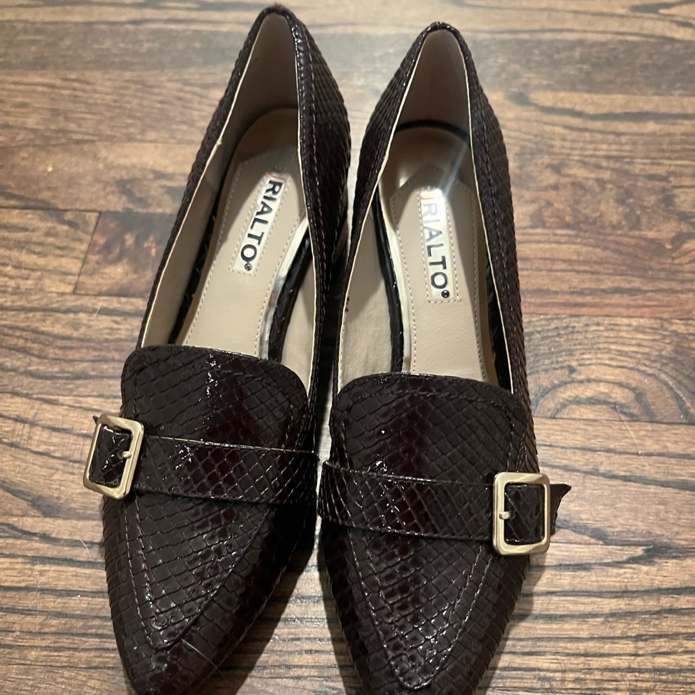 Rialto Foremost Women’s Shoes Pointed Toe Brown Croc Print